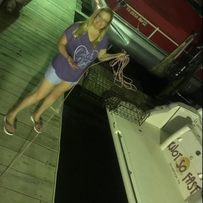 Profile Picture of Carolyn Dowdy Victor (@CarolynD1972) on Twitter