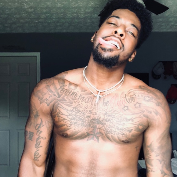 Profile Picture of Bradley Harmon (@bradley_harmon) on Poshmark