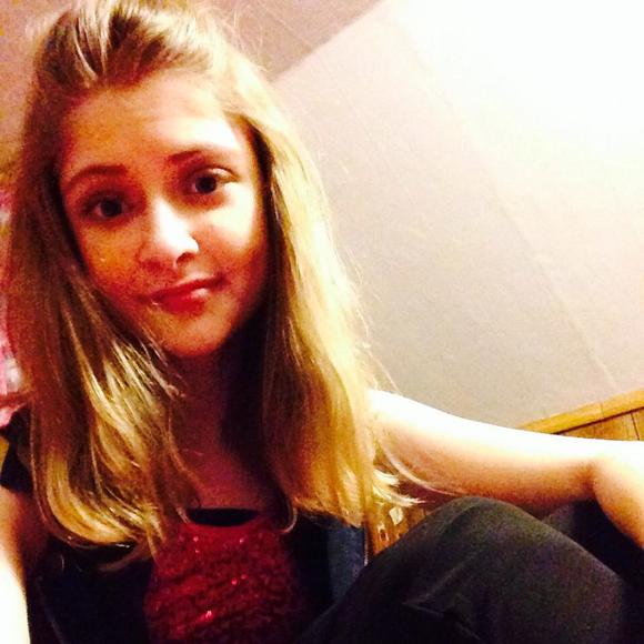 Profile Picture of Vanessa Veasey (@mustacheswagg) on Poshmark