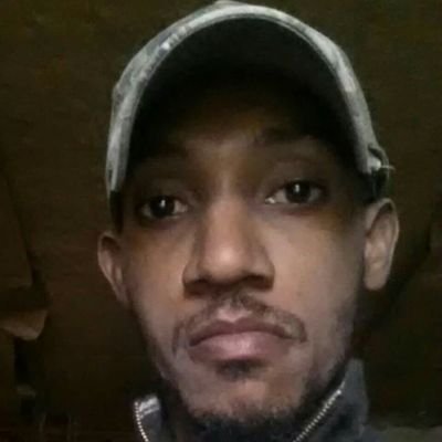 Profile Picture of Chol Mike (@chol_mike) on Twitter