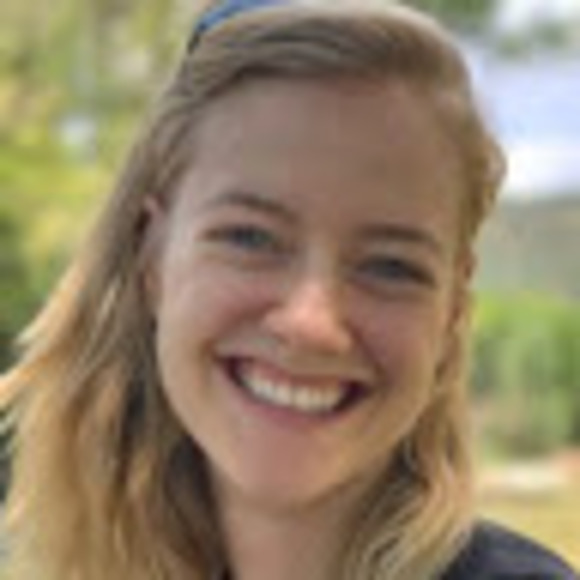 Profile Picture of Hannah Brzezinski (@hbrzezin) on Poshmark