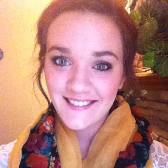 Kalie Neagle - Poshmark Profile Picture of Kalie Neagle (@kneagle) on Poshmark