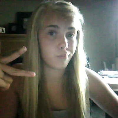 Profile Picture of Olivia Shea Pearson (@10_smilez) on Twitter