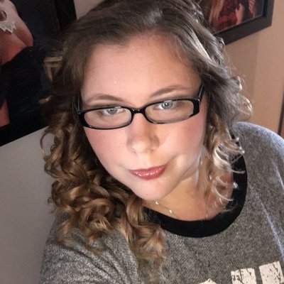 Profile Picture of Erica Setzer (@DuckyAgent17) on Twitter