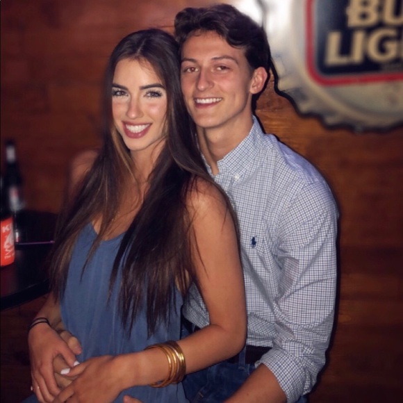 Profile Picture of Sage Delahoussaye (@bddely) on Poshmark