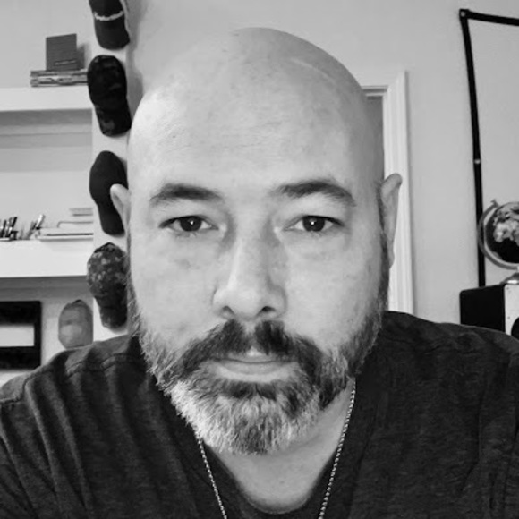 Profile Picture of John Johnson (@johnjohnsonav) on Poshmark