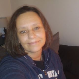 Profile Picture of Shannon Huddleston (@shannon.huddleston.71) on Facebook