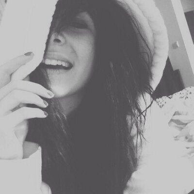 Profile Picture of Léa Pierre. (@LeeaPierre) on Twitter