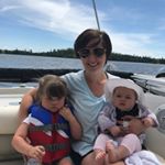 Profile Picture of Whitney Milnes (@whitneysbookbag) on Instagram