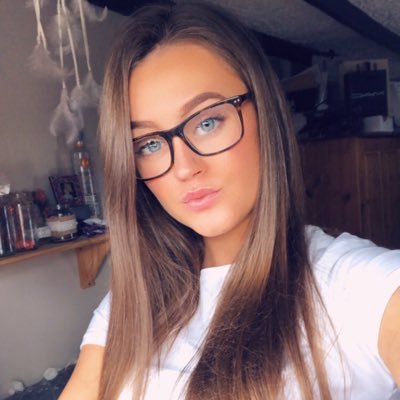 Profile Picture of Jess Roberts (@_Jessroberts15) on Twitter