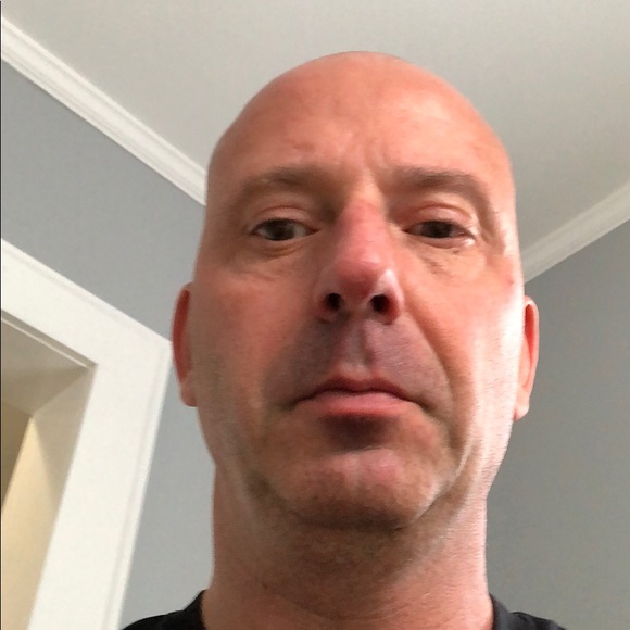 Profile Picture of William Mannheim (@davidmannhe) on Poshmark