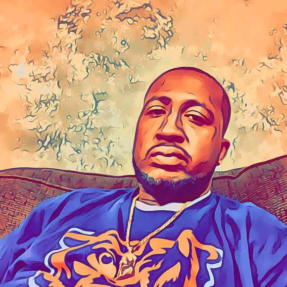 Alvin Maxwell - Poshmark Profile Picture of Alvin Maxwell (@alvinmaxwell) on Poshmark