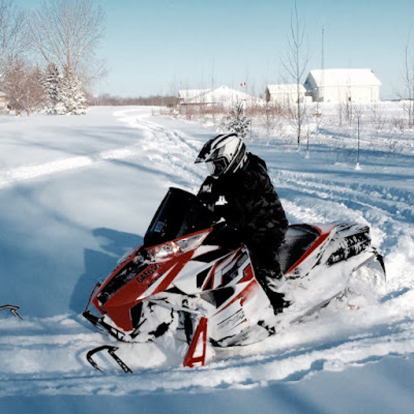 Profile Picture of Samuel Damen (@samueldamen) on Poshmark