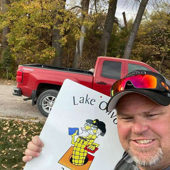 Profile Picture of Ron Zaracki (@rlzaracki) on Poshmark