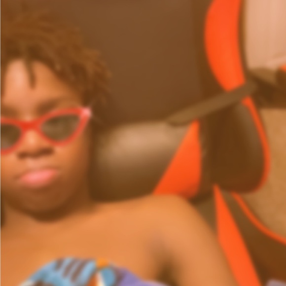 Profile Picture of Sanderrion Harris (@sanderrionh) on Poshmark