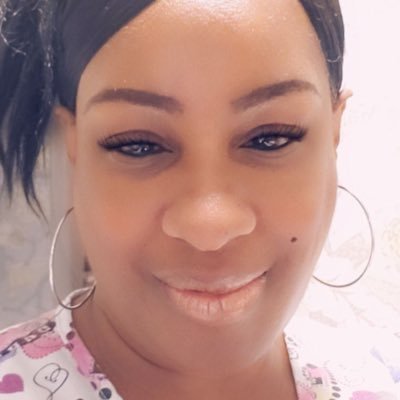 Profile Picture of Dee Dee Lowe (@Ehbony7) on Twitter