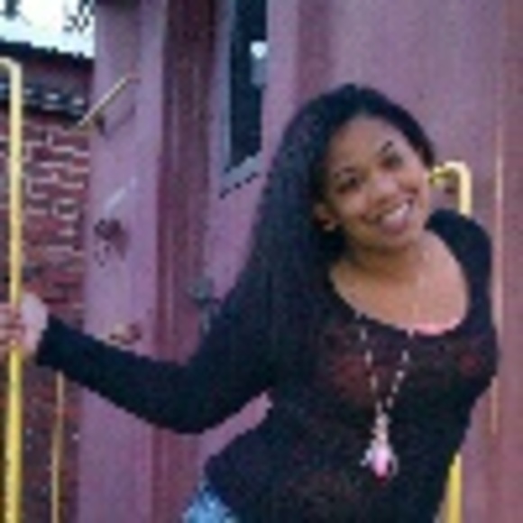 Torie Hannah - Poshmark Profile Picture of Torie Hannah (@toriehannah) on Poshmark