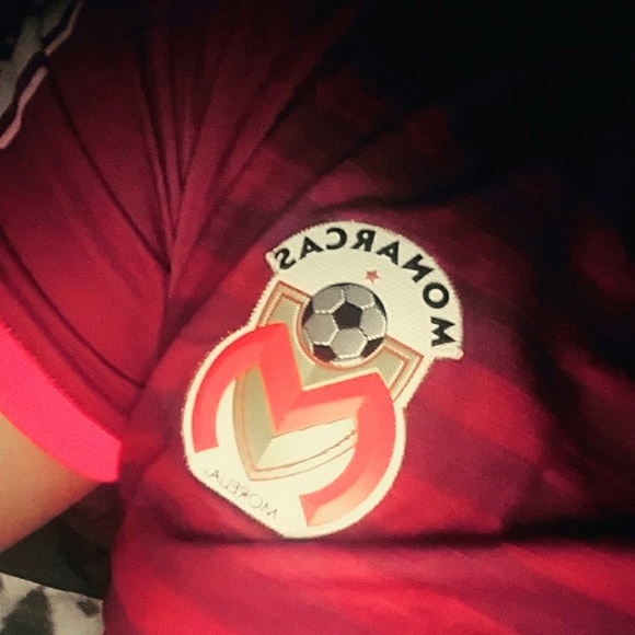 Profile Picture of Joel Tinoco (@jtinoco1) on Poshmark