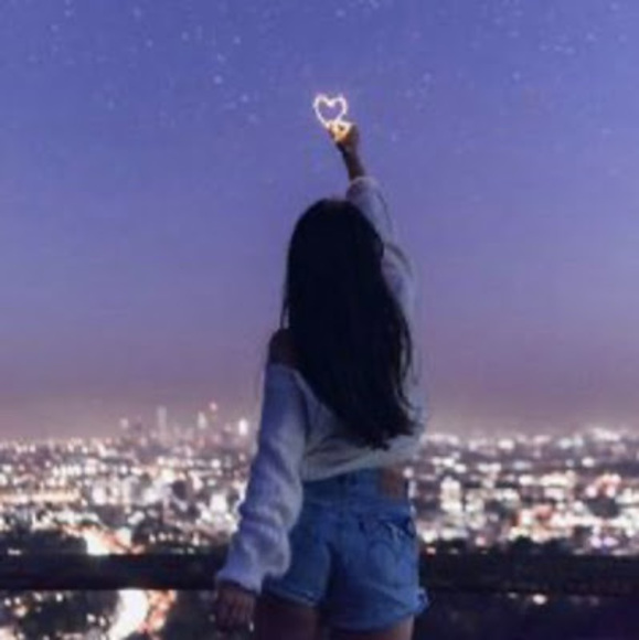 Profile Picture of Moore Moore (@elenakorsak777) on Poshmark