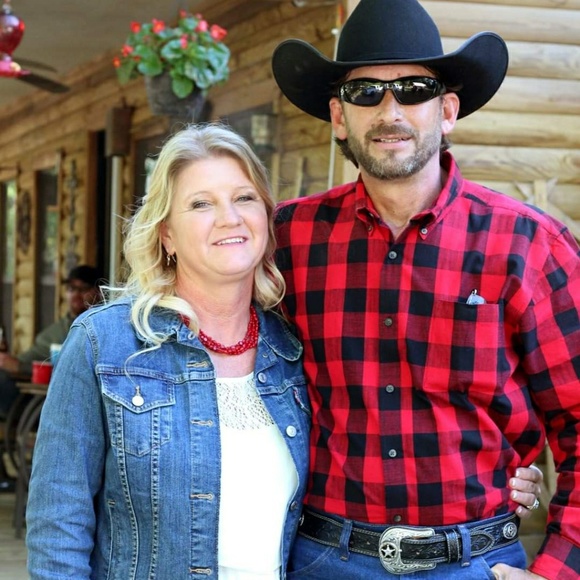 Profile Picture of Cynthia Crowhurst (@ccrowhurst485) on Poshmark