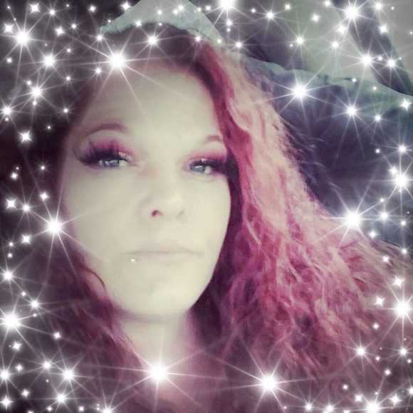 Profile Picture of Trisha Sardeson (@tsardeson) on Poshmark