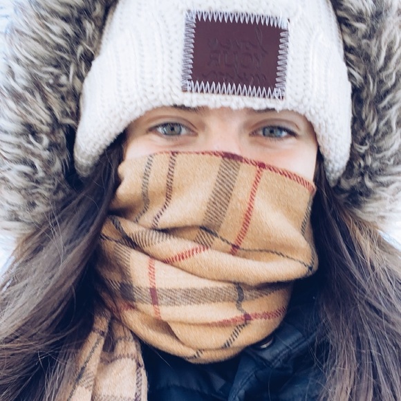 Profile Picture of Ashley Kemmet (@ashleykemmet) on Poshmark