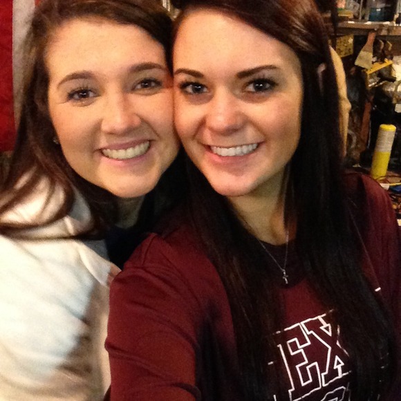 Profile Picture of Jill Pippin (@jillpippin) on Poshmark