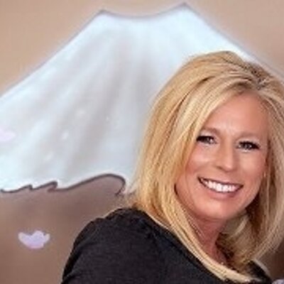 Profile Picture of Mary Gibson (@scrymry) on Twitter