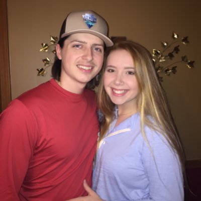 Profile Picture of Alanna Armstrong (@al1198) on Twitter