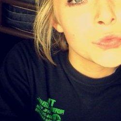 Profile Picture of Joni Huffman (@joni_huffman) on Twitter