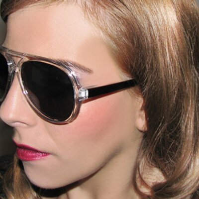 Profile Picture of Lisa Knowles (@lisaknowles876) on Twitter
