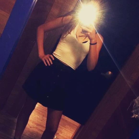 Zoey Becker - Poshmark Profile Picture of Zoey Becker (@zoeylynn02) on Poshmark