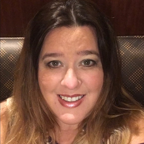 Profile Picture of Nydia Plunkett (@sheluvs2rock) on Poshmark