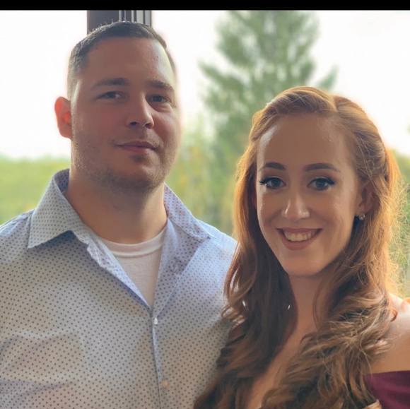 Profile Picture of Ashlee Carlesimo (@ashlee5247) on Poshmark