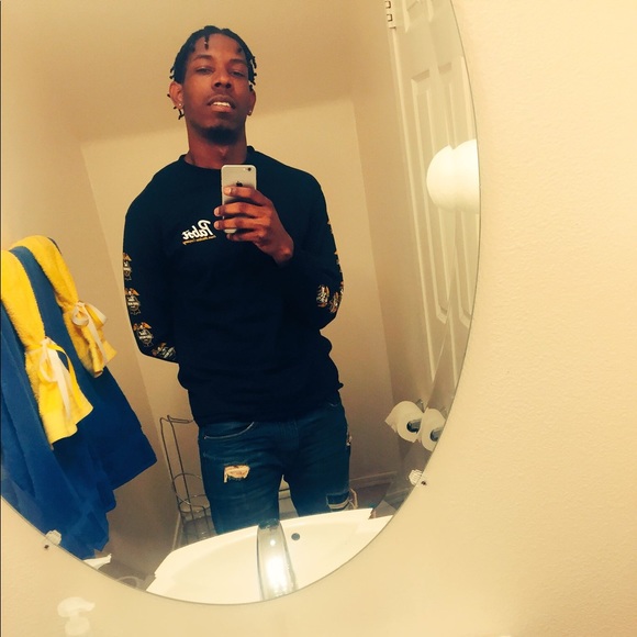 Profile Picture of Xavier Hines (@mynameisxp) on Poshmark