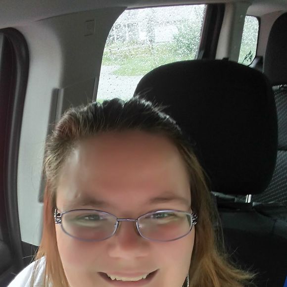 Profile Picture of Tiffany Cuttill (@lonntiff52204) on Poshmark