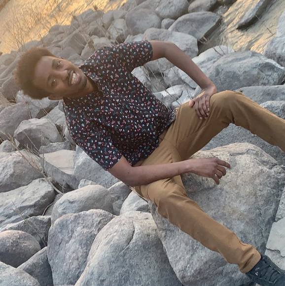 Profile Picture of Hamzah Ahmed (@hamzah99336) on Poshmark