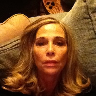 Profile Picture of Susan J. Woodbury (@SusanJWoodbury2) on Twitter