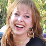 Profile Picture of Halli Bourne (@hallibourne) on Instagram