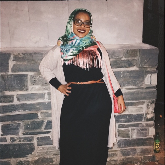 Profile Picture of Rania Ibrahim (@raniaaas) on Poshmark