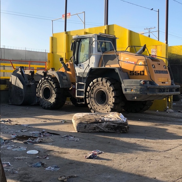 Profile Picture of Marco Luis (@hellothere241) on Poshmark