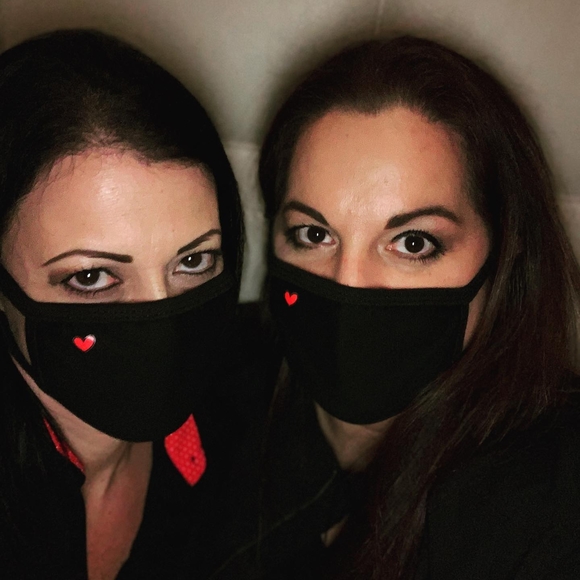 Profile Picture of Vanessa Valletta (@vvalletta) on Poshmark