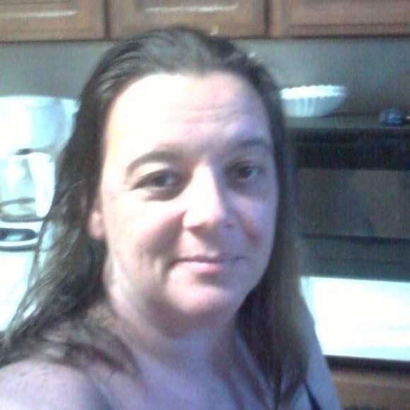 Profile Picture of Georgette Lewis (@georgette_lewis) on Poshmark