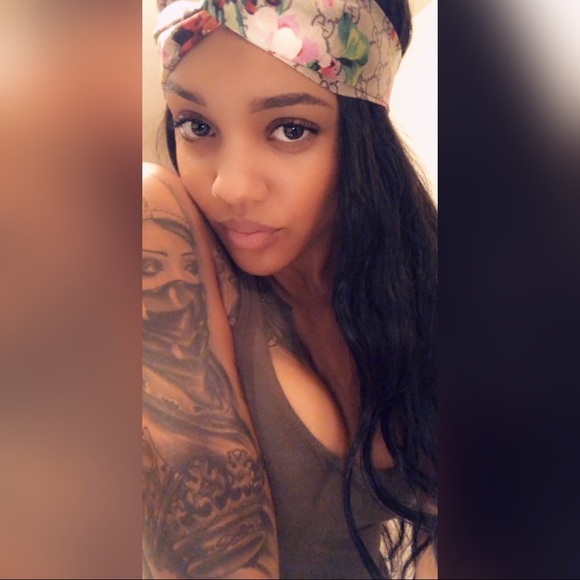 Profile Picture of Amber Patterson (@apatterson816) on Poshmark
