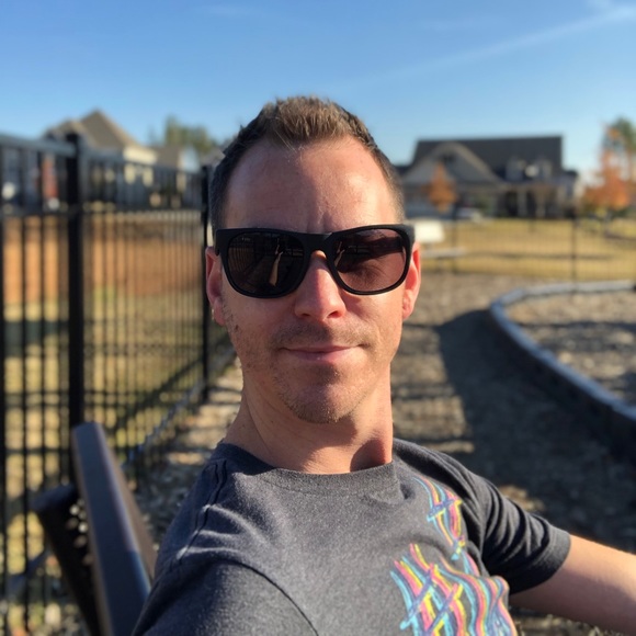 Profile Picture of Jason Haltom (@jhaltom83) on Poshmark