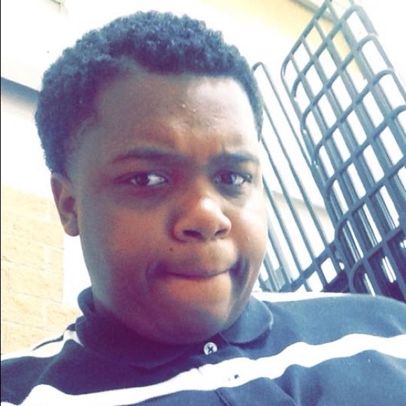 Profile Picture of Jonathan Hicks (@jonathan217128) on Poshmark