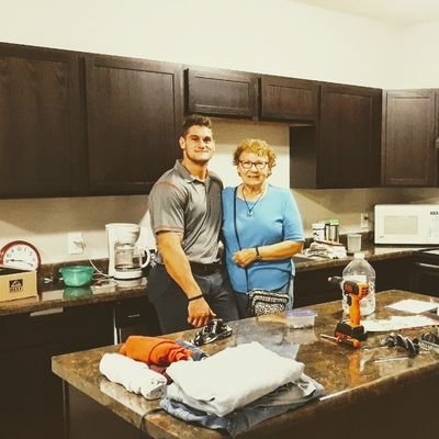 Profile Picture of Pat Curry (@thesaucepatty) on Twitter