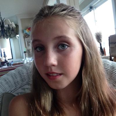 Profile Picture of Kendall Waters (@kendallwters) on Twitter