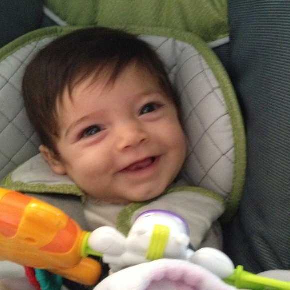 Profile Picture of Antonette Lamparillo (@antoe70) on Poshmark