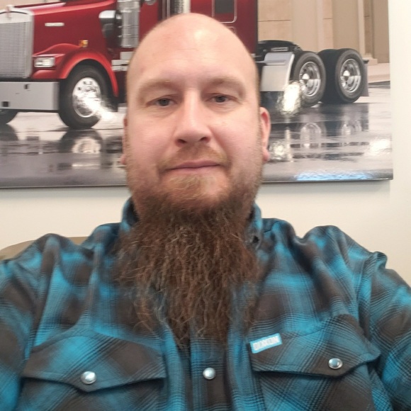 Profile Picture of Jason Mroz (@bulldog0515) on Poshmark